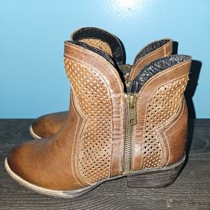 Sterling River boots 6.5